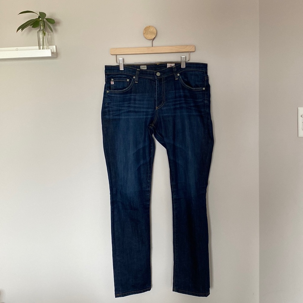 AG PREMIERE SKINNY STRAIGHT JEAN